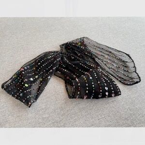 Vintage 90s/early 2000s skinny beaded net scarf